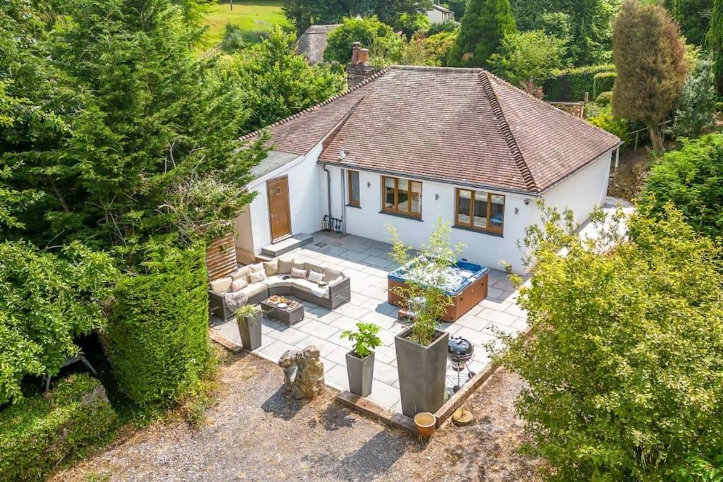 Bramblewood - Cosy Chic, Hot Tub, Close To Beach Stokeinteignhead Экстерьер фото